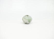 Load image into Gallery viewer, Kotsubo Hanging vase - K2