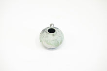 Load image into Gallery viewer, Kotsubo hanging vase - K1