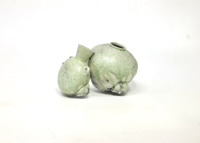 Dancing vase